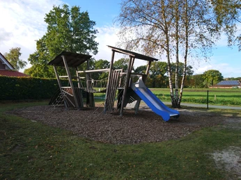 Rastede_Kinderspielplatz_Barghorner_Weg (2).jpg
