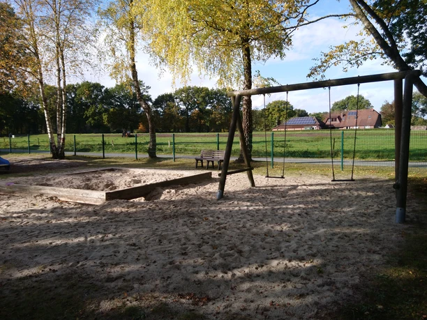 Rastede_Kinderspielplatz_Barghorner_Weg (6).jpg