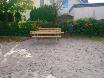 Loy_Kinderspielplatz_Kamphof (1).jpg