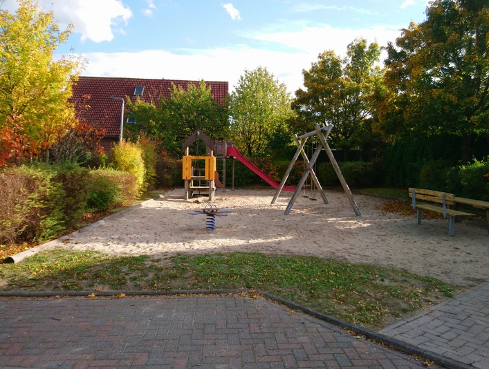 Loy_Kinderspielplatz_Kamphof (7).jpg