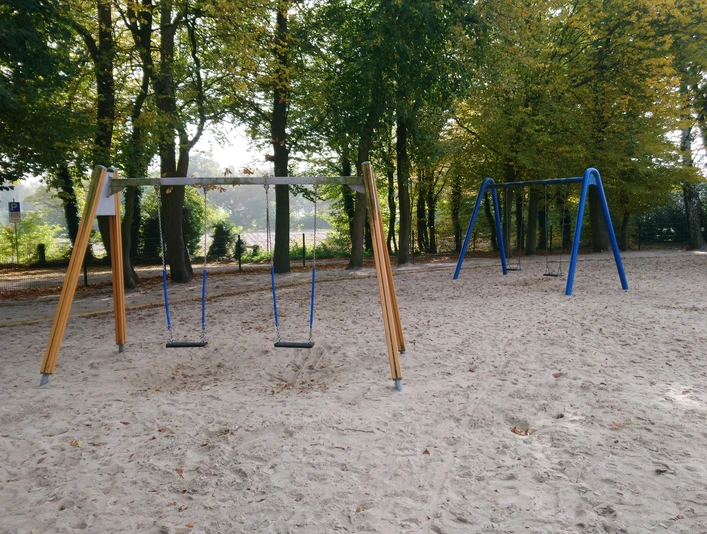 Hahn_Lehmden_Kinderspielplatz_Grundschule (6).jpg
