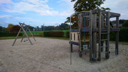 Hahn_Lehmden_Kinderspielplatz_Am_Schießstand.jpg