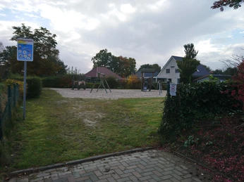 Hahn_Lehmden_Kinderspielplatz_Am_Schießstand (7).jpg