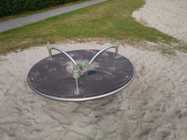 Hahn_Lehmden_Kinderspielplatz_Rotdornweg (8).jpg
