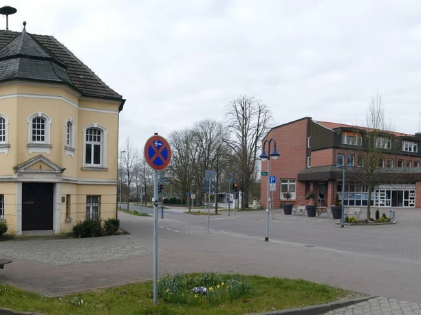 Rathaus und altes Rathaus