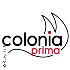 Logo von Colonia Prima mit stilisiertem Kölner Dom. Schwarze Schrift mit einem roten Punkt.