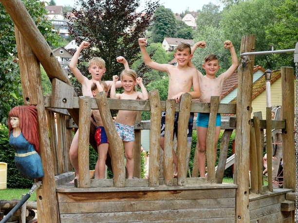 Freibad Altensteig Piratenschiff