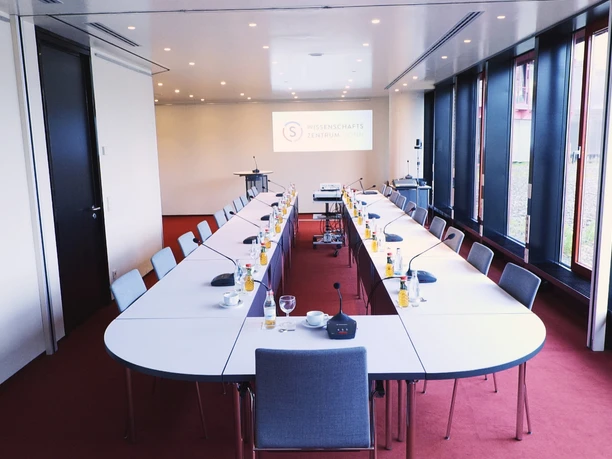Einblick Seminarraum Wissenschaftszentrum Bonn