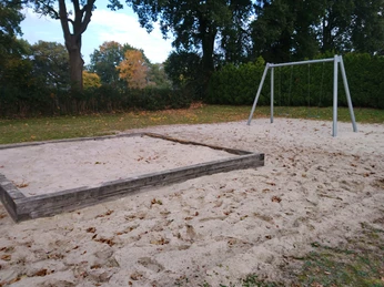 Hahn_Lehmden_Kinderspielplatz_Rosenstraße (5).jpg