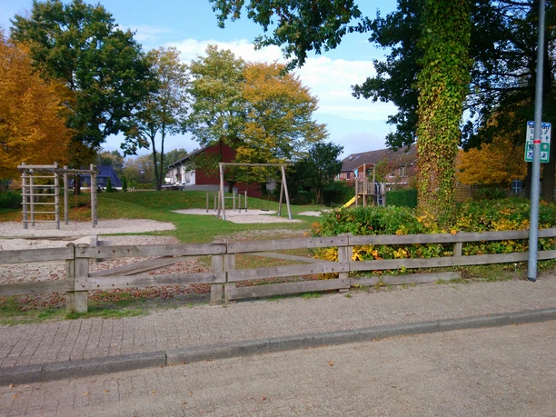 Rastede_Kinderspielplatz_Goethestraße (7).jpg