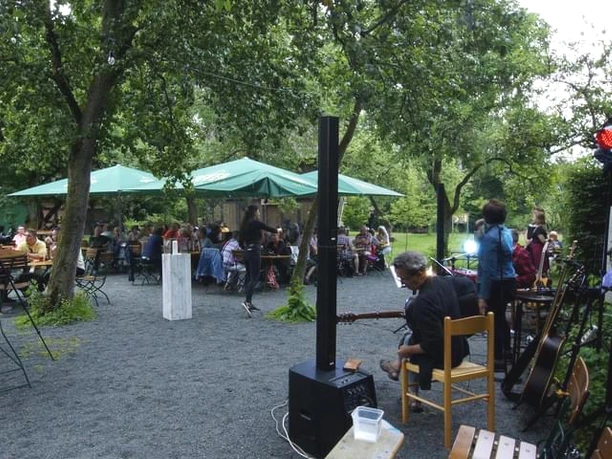 Musikevent im Biergarten