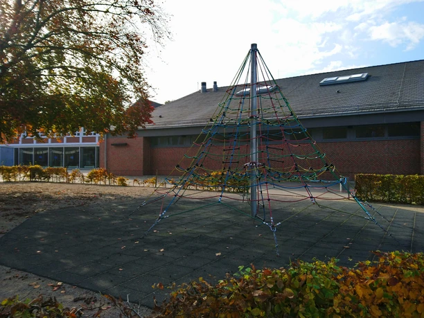 Rastede_Spielgeräte_KGS.jpg