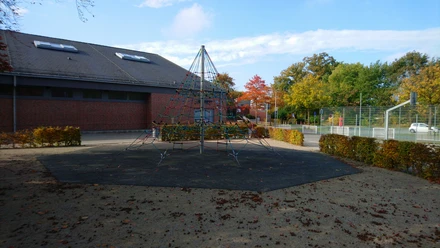 Rastede_Spielgeräte_KGS (4).jpg