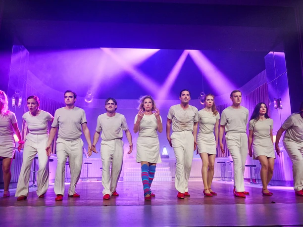 Ein Tanzpalast-HP2-2430.jpg