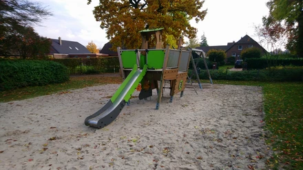 Rastede_Kinderspielplatz_Gartenstraße.jpg
