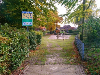 Rastede_Kinderspielplatz_Gartenstraße (5).jpg