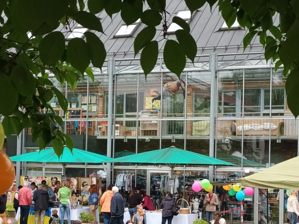 Mütterzentrum_Sommerfest (2)_HD.jpg