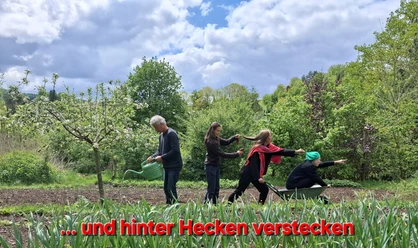 ...und hinter Hecken verstecken