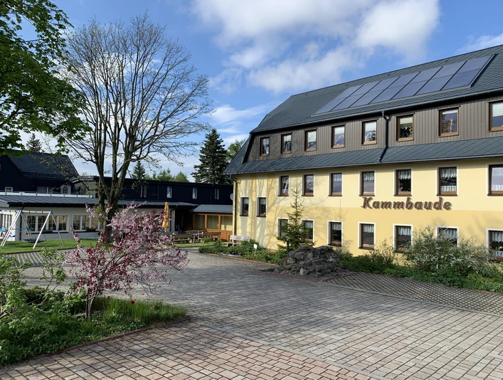 Ansicht Kammbaude Frühling