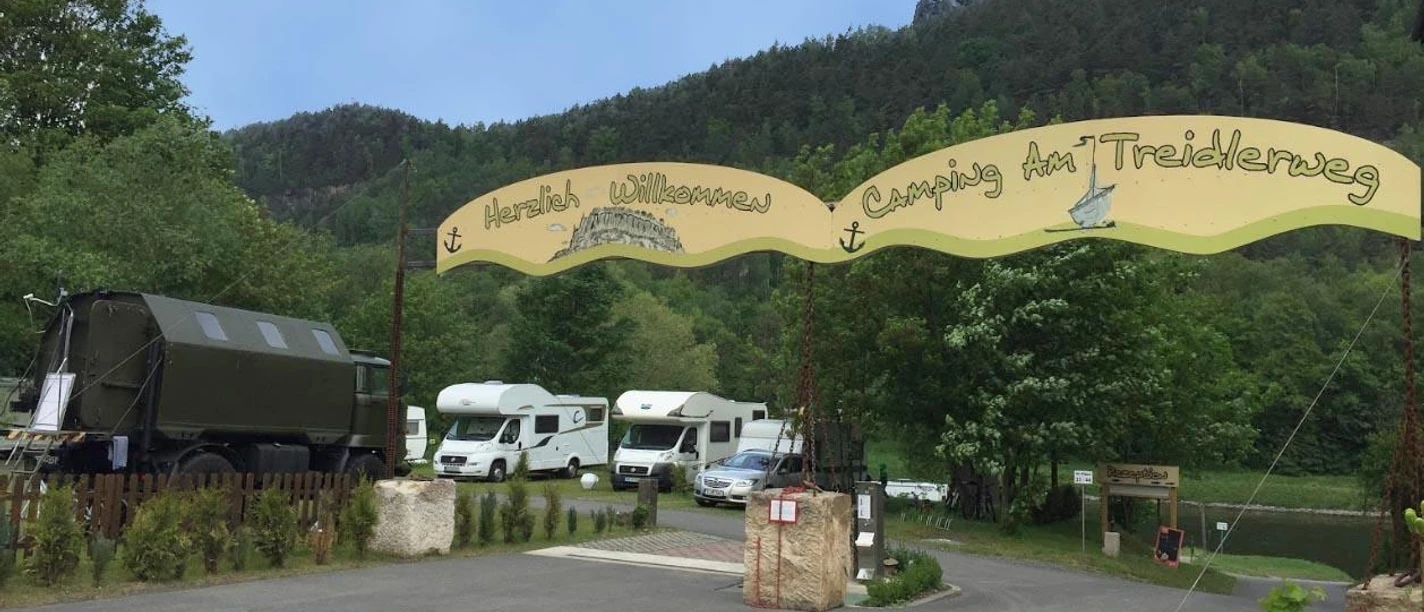 Eingang zum Campingplatz