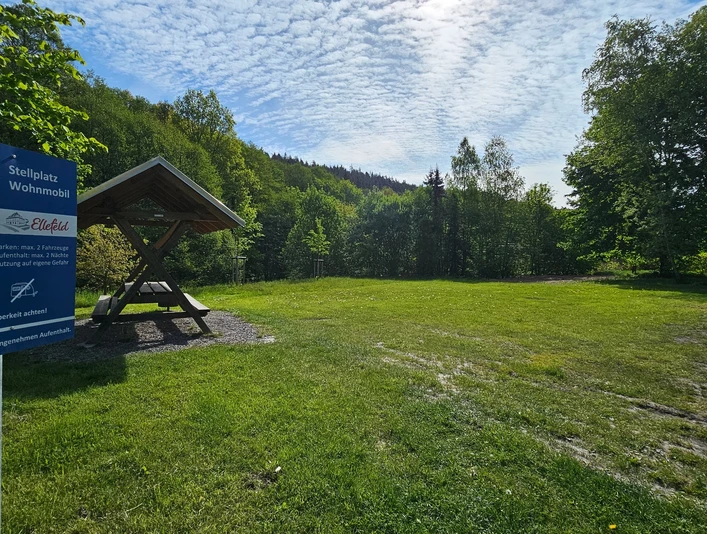 Wohnmobilstellplatz am alten Bad Ellefeld