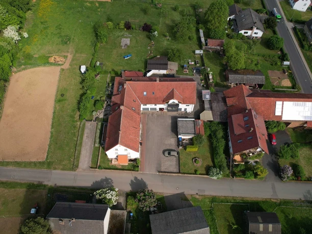 Das Grundstück mit integrierter Ferienwohnung