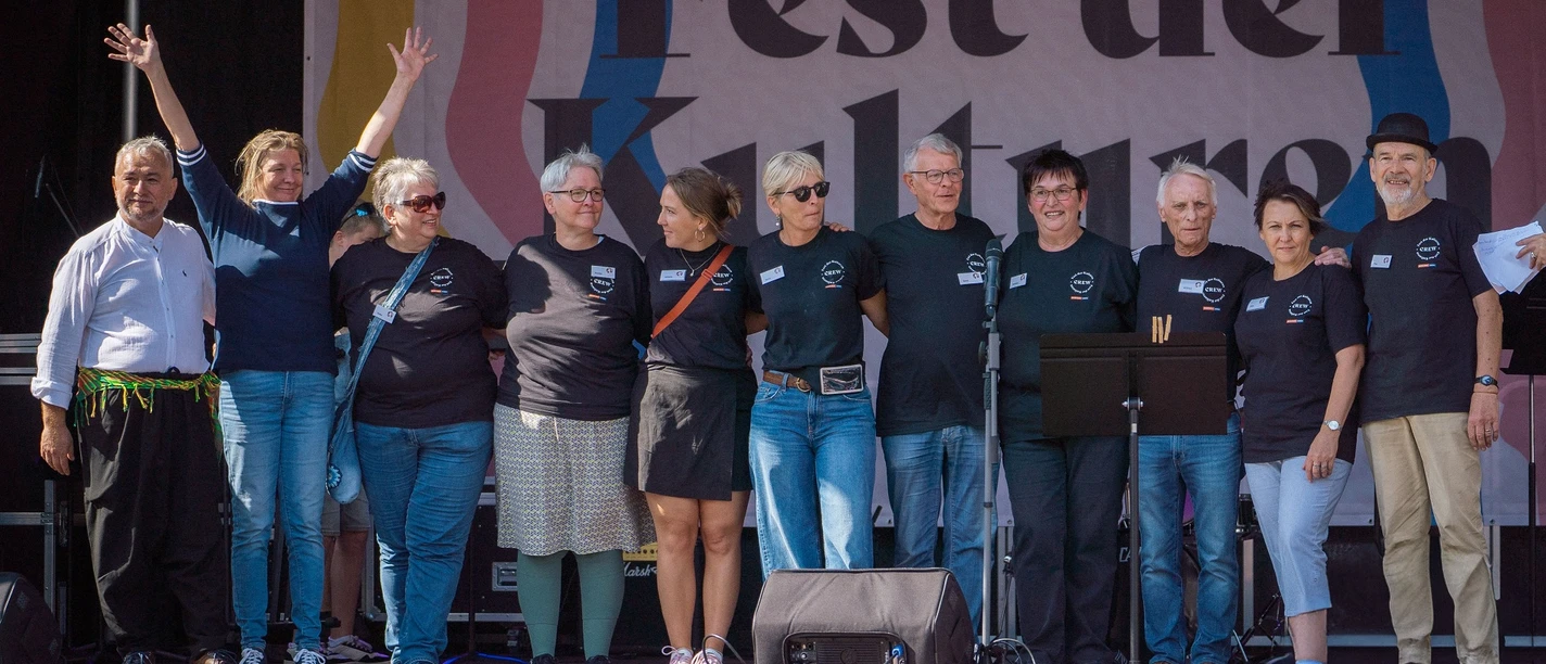 Das gesamte Team des Arbeitskreises für interkulturelle Verständigung freut sich auf das kommende Fest Das gesamte Team des Arbeitskreises für interkulturelle Verständigung freut sich auf das kommende Fest