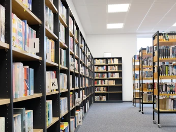 neue Bücherregale in der Samtgemeinde Bücherei
