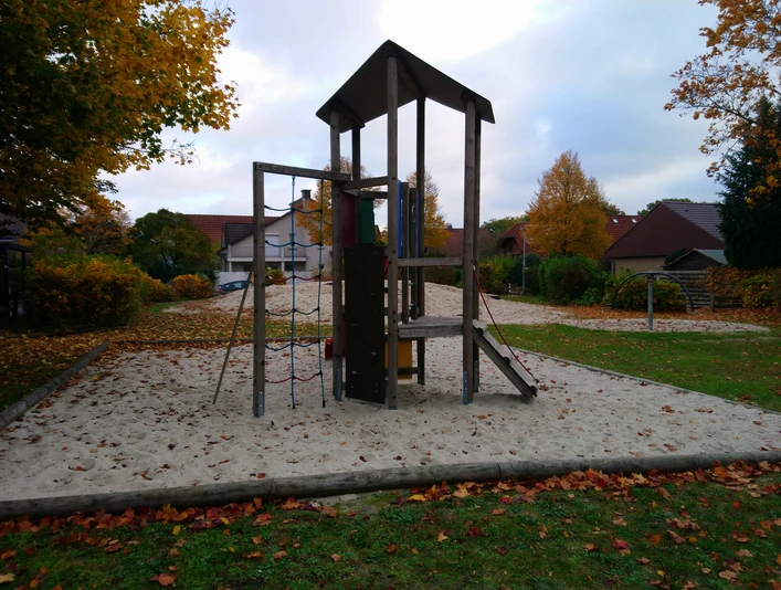 Wahnbek_Kinderspielplatz_Allerstraße (4).jpg