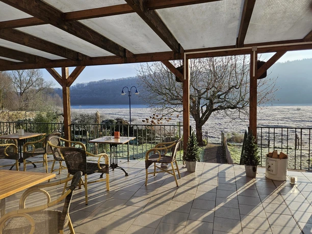 Überdachte Terrasse