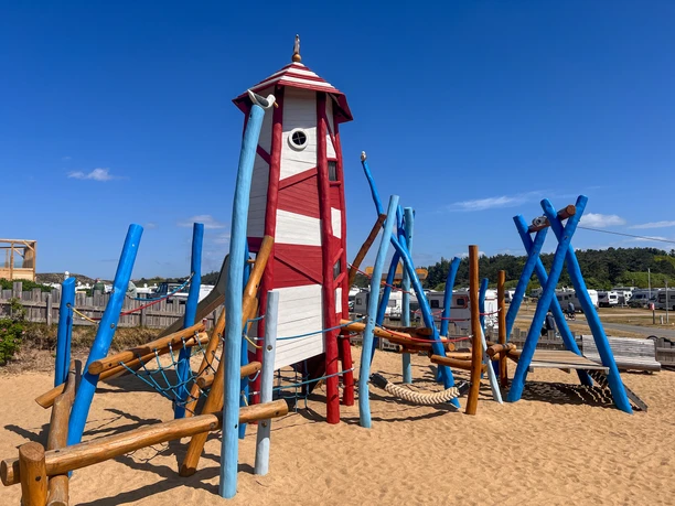 Klettern und spielen auf dem Wenningstedter Campingplatz