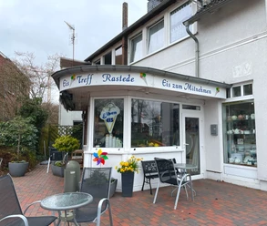 Aussenansicht Eis-Cafe