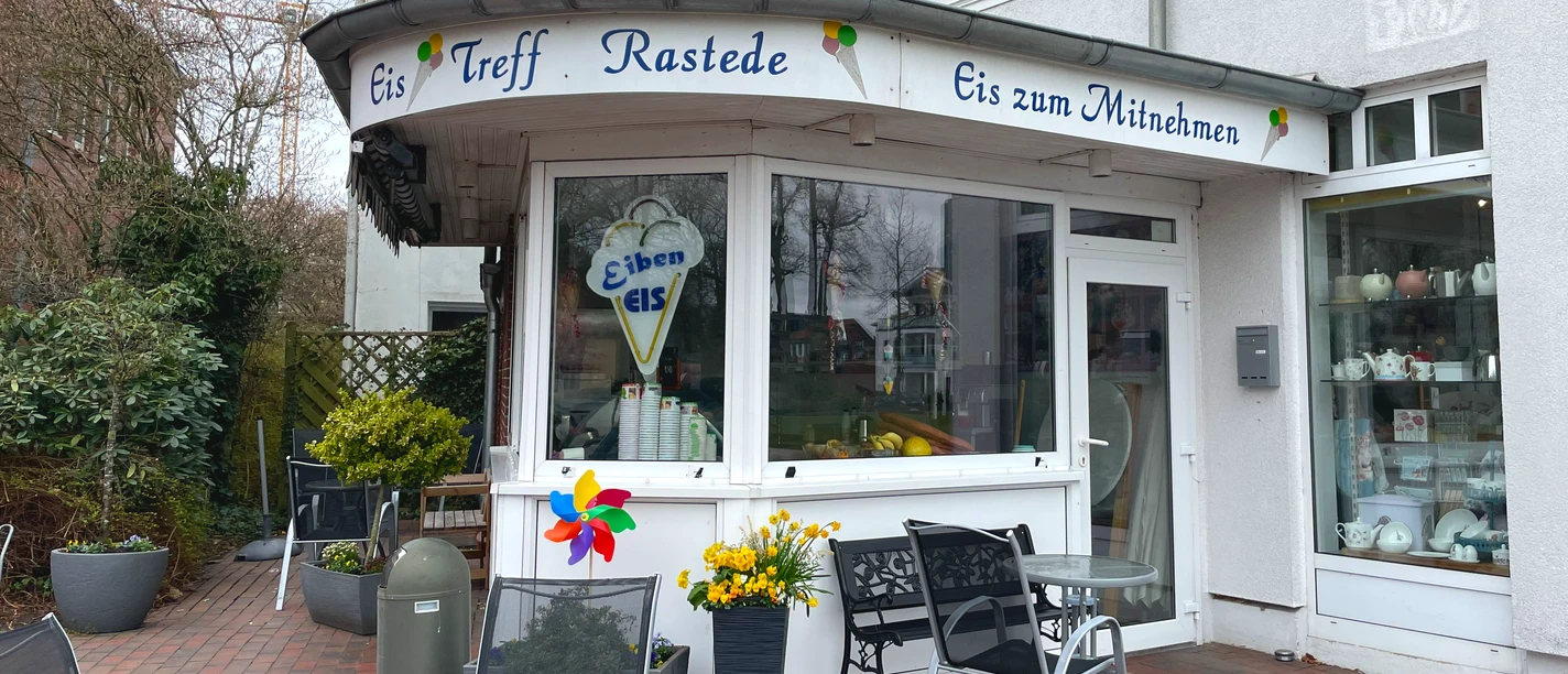 Aussenansicht Eis-Cafe