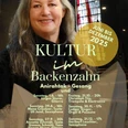Plakat bewirbt das Kulturprogramm "Kultur im Backenzahn" mit der Sängerin Anirahtak. Die Veranstaltungstermine reichen von Juni bis Dezember 2025, dargestellt vor dem Hintergrund eines Kircheninnenraums.
