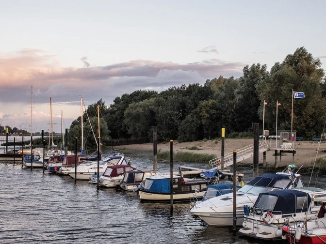 Kleiner Hafen an der Weser, Sandstedt