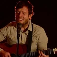 buesum-Malte-mit-Gitarre-2560x1707.JPG