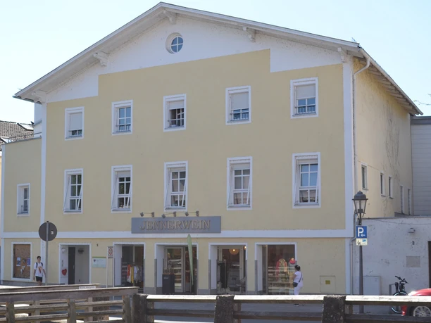Modehaus_Jennerwein_Bahnhofstraße