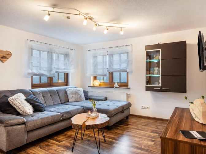 Photo, INSIDE, OUTSIDE