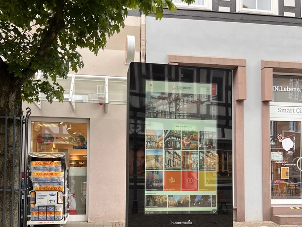 Digitale Infostele Marktplatz.JPG Digitale Infostele Marktplatz