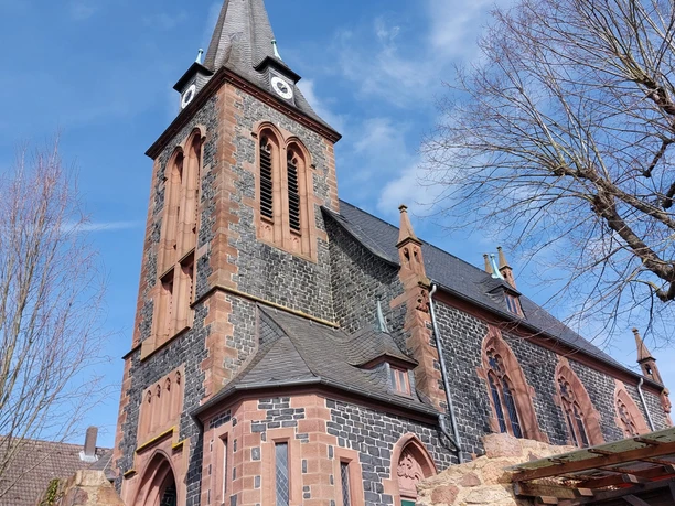Ev. Kirche Allendorf an der Landsburg, Außenansicht