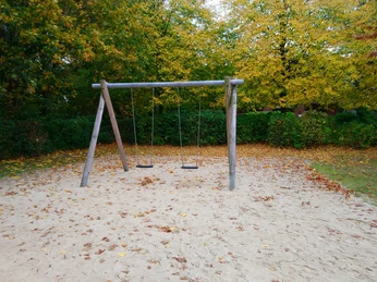 Wahnbek_Kinderspielplatz_Saalestraße (1).jpg