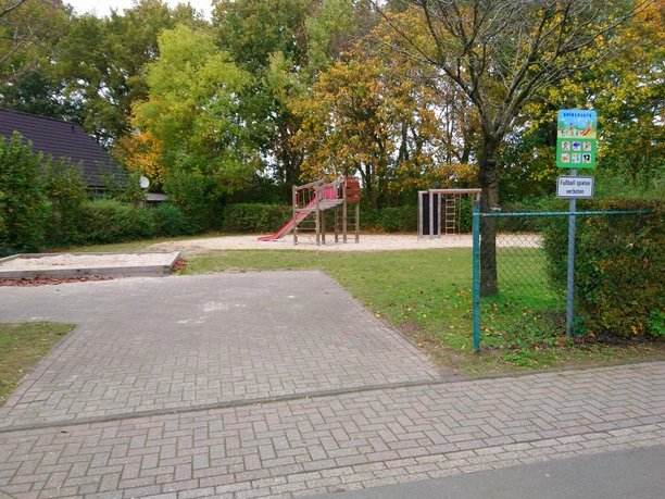 Wahnbek_Kinderspielplatz_Saalestraße (3).jpg