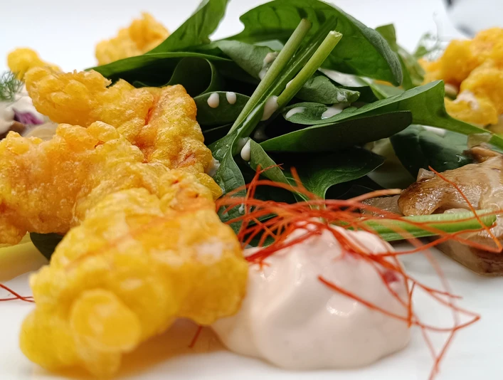 Romantikhotel Bösehof Tellergericht.jpg