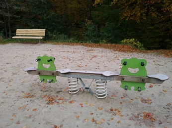 Rastede_Spielgeräte_Ellernteich (4).jpg