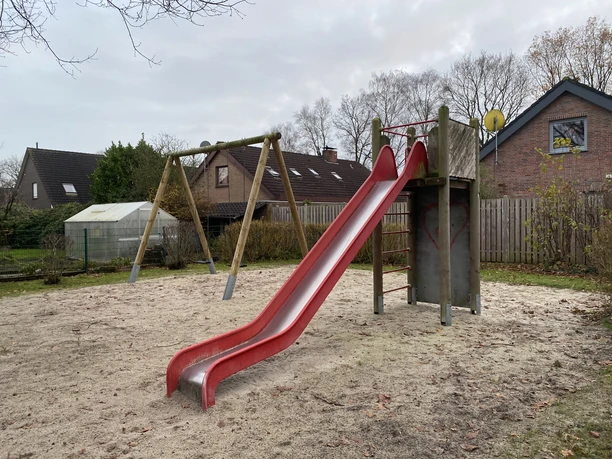Kinderspielplatz_Fichtenstraße (2).jpg