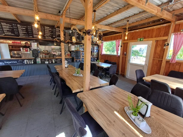 Wingst_La Creperie Elsner_ Innenbereich