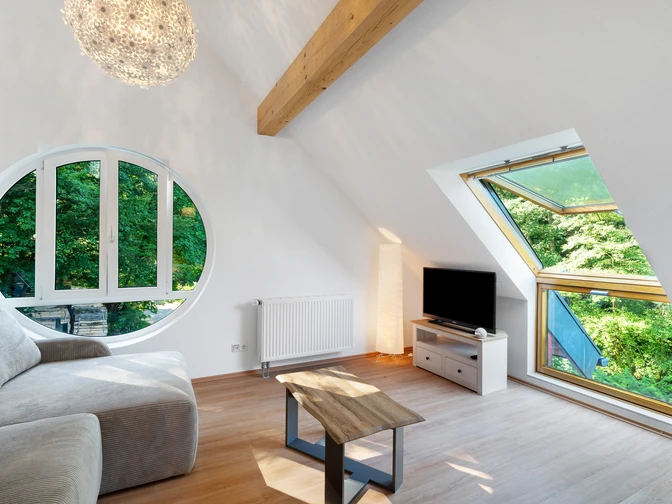 Photo, INSIDE, OUTSIDE