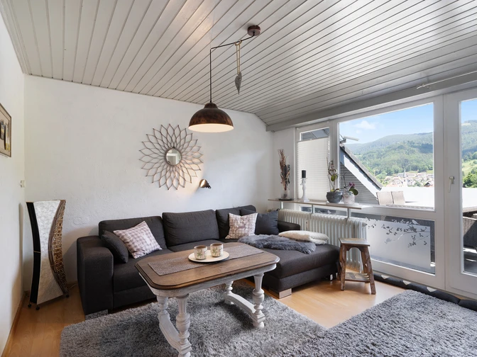 Photo, INSIDE, OUTSIDE