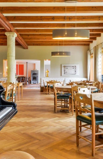 Restaurant-Flügel-Bechstein