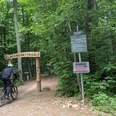 1Blackberry Trails Blackberry Trails am Startpunkt auf der Hube